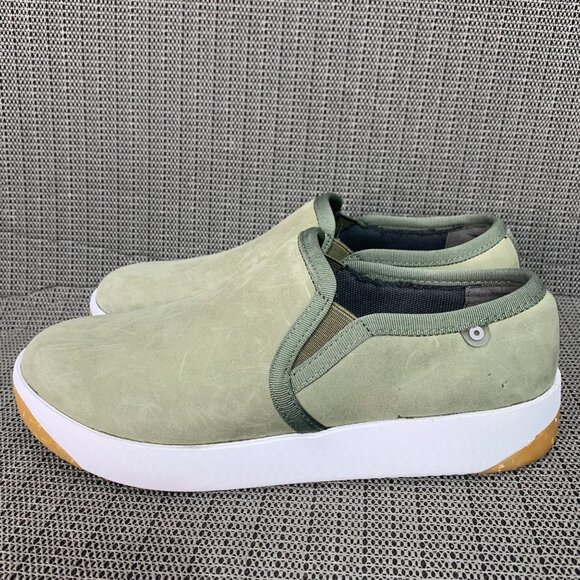 Bogs Shoes - BOGS Women's Size 7 Kicker Slip on Leather Shoe Sneaker casual shoes